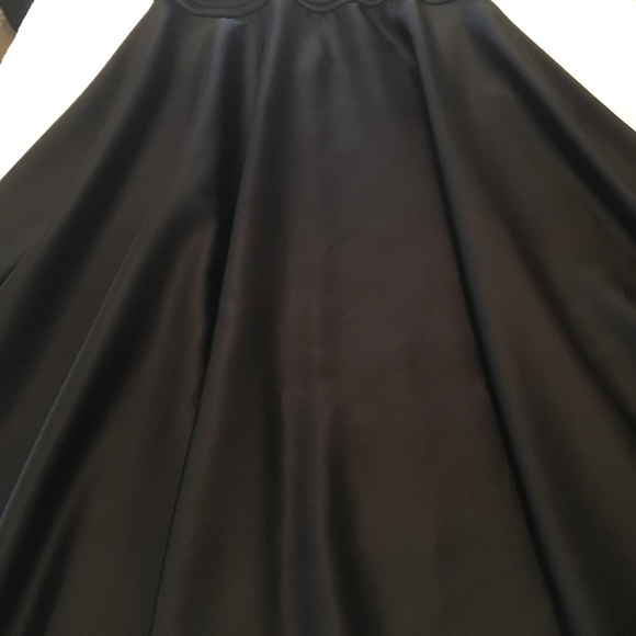 Black tie evening dress. See through bodice. - Picture 6 of 7